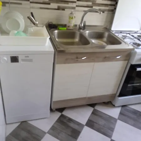 House With Jacuzzi Half Hour From Budapest Kapolnasnyek
