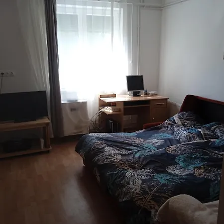 House With Jacuzzi Half Hour From Budapest Casa vacanze *